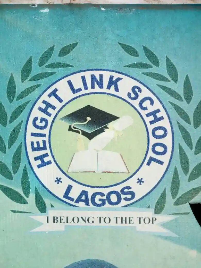 Height link School logo