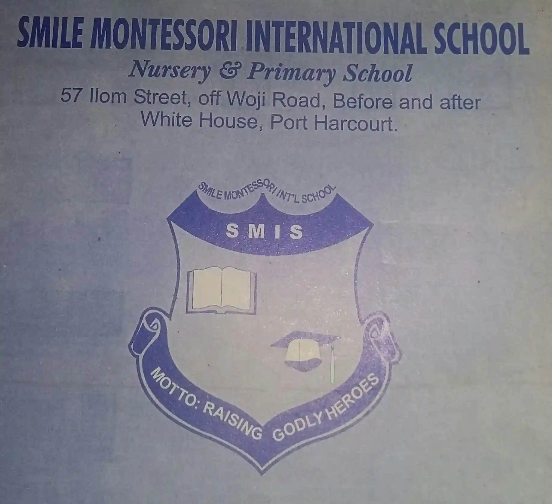 Smile Montessori Int'l School logo